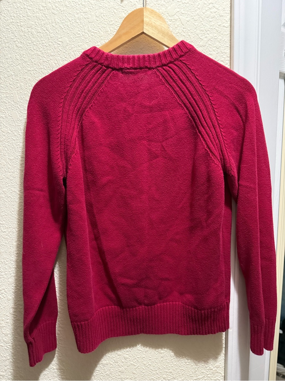 100% Cotton Red Crewneck Raglan Sleeve Preppy Classic Sweater - Picture 3 of 3